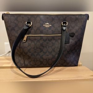 Coach gallery leather tote bag